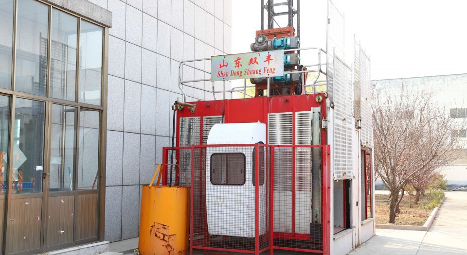 SC200施工起落机（单笼）